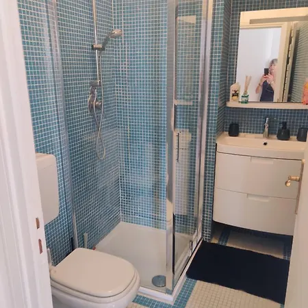 La Perle Du Louvre *